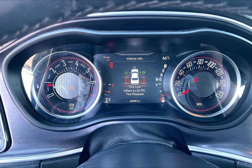 Used 2018 Dodge Challenger SXT RWD image 19