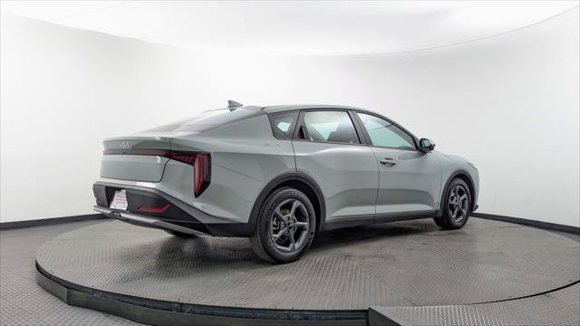 Used 2026 Kia K4 FWD image 8