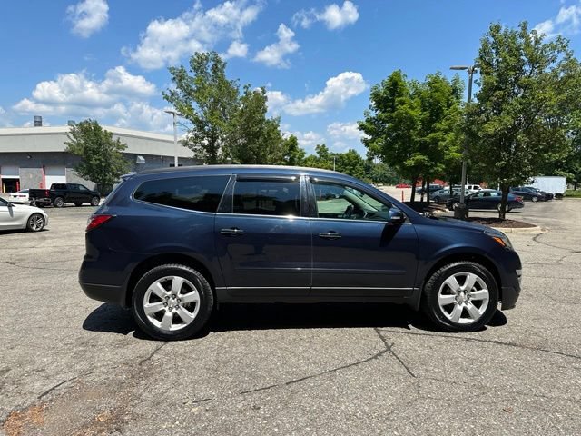 Used 2017 Chevrolet Traverse LT w/ Style and Technology Package AWD/4WD image 6