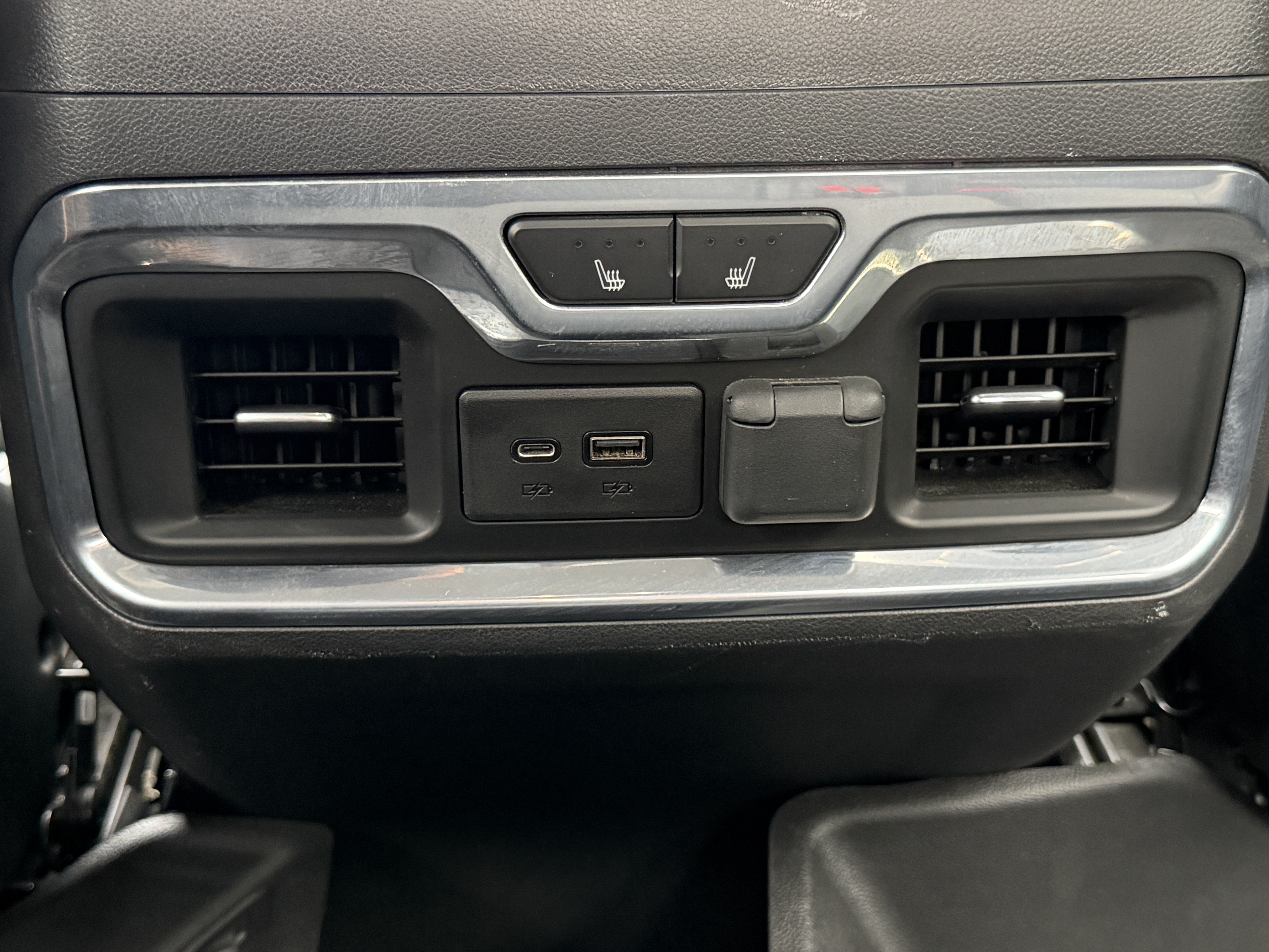 Used 2020 GMC Sierra 1500 SLT w/ SLT Premium Plus Package AWD/4WD image 26