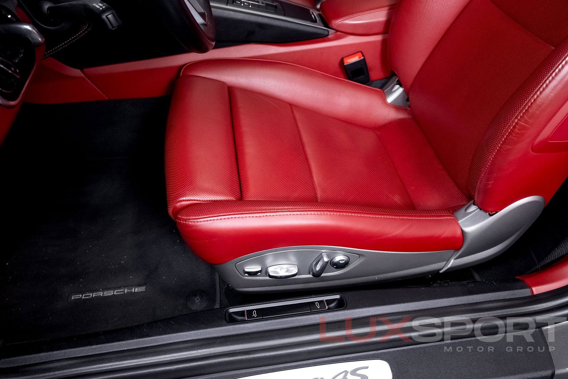 Used 2017 Porsche 911 Targa 4S image 21