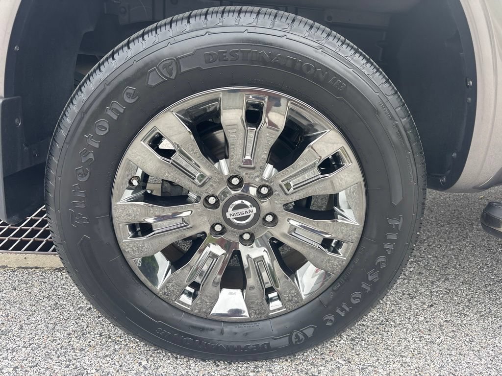 Used 2018 Nissan Titan Platinum Reserve w/ Platinum Utility Package AWD/4WD image 5
