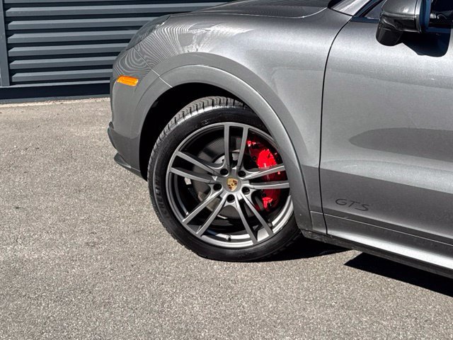 Used 2021 Porsche Cayenne GTS AWD/4WD image 12