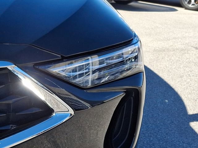 Certified 2023 Acura MDX FWD w/ Technology Package image 9