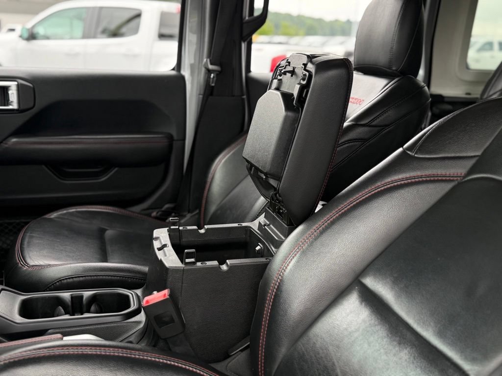 Used 2018 Jeep Wrangler Unlimited Rubicon w/ Uconnect 4C Nav & Sound Group AWD/4WD image 26