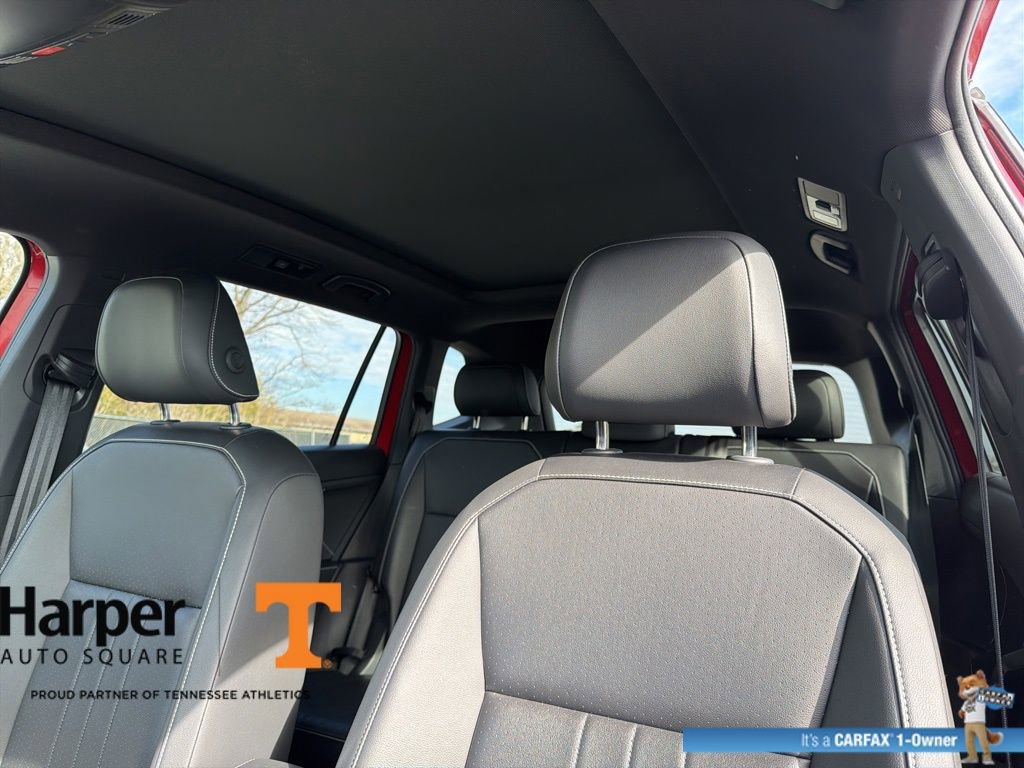 Used 2024 Volkswagen Tiguan SE R-Line image 12