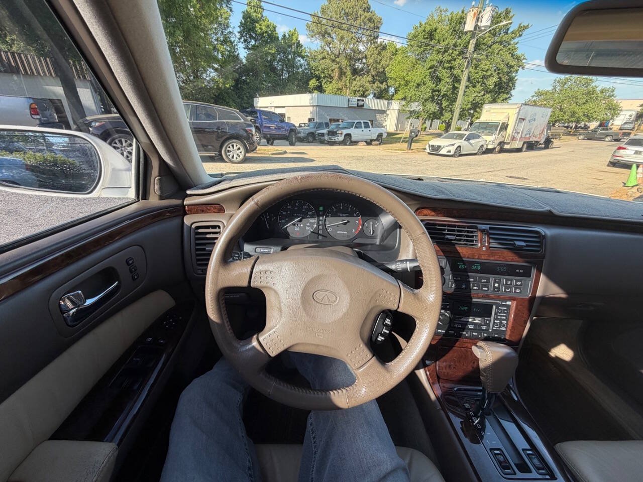 Used 1998 INFINITI Q45 Touring RWD image 12