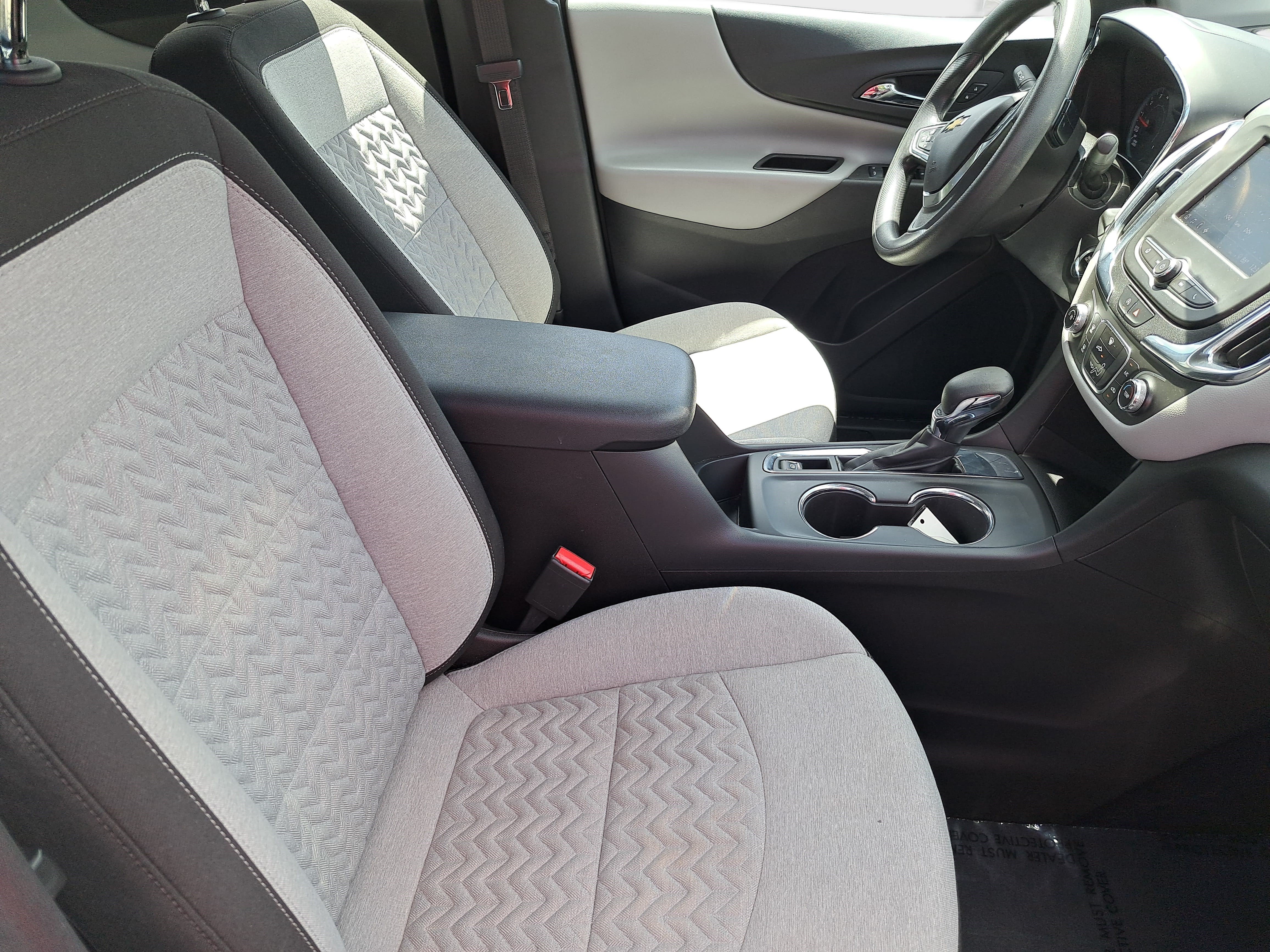 Used 2023 Chevrolet Equinox LS FWD image 10