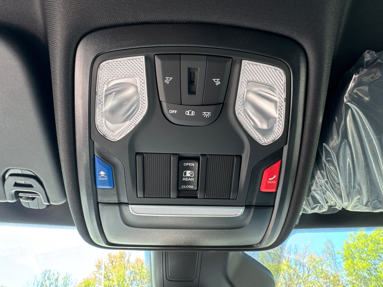 New 2025 RAM 1500 Tradesman w/ Night Edition AWD/4WD image 11