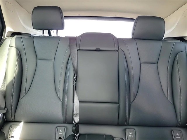 Used 2023 Buick Envision Essence image 19