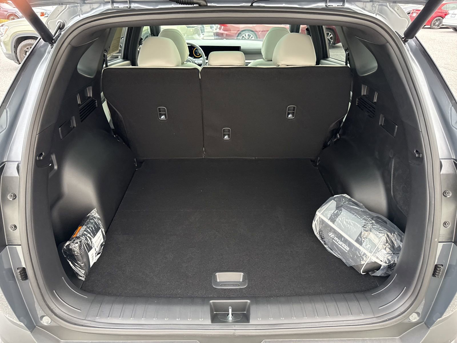 Used 2025 Hyundai Tucson Limited image 11