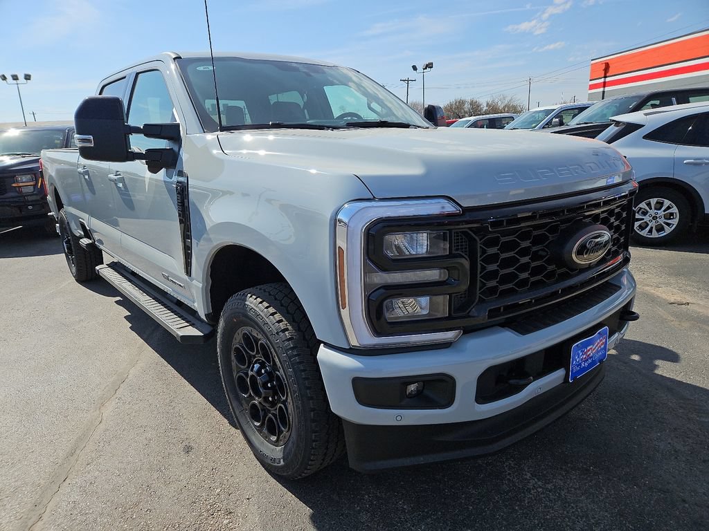 New 2026 Ford F350 Lariat w/ Black Appearance Package AWD/4WD image 2