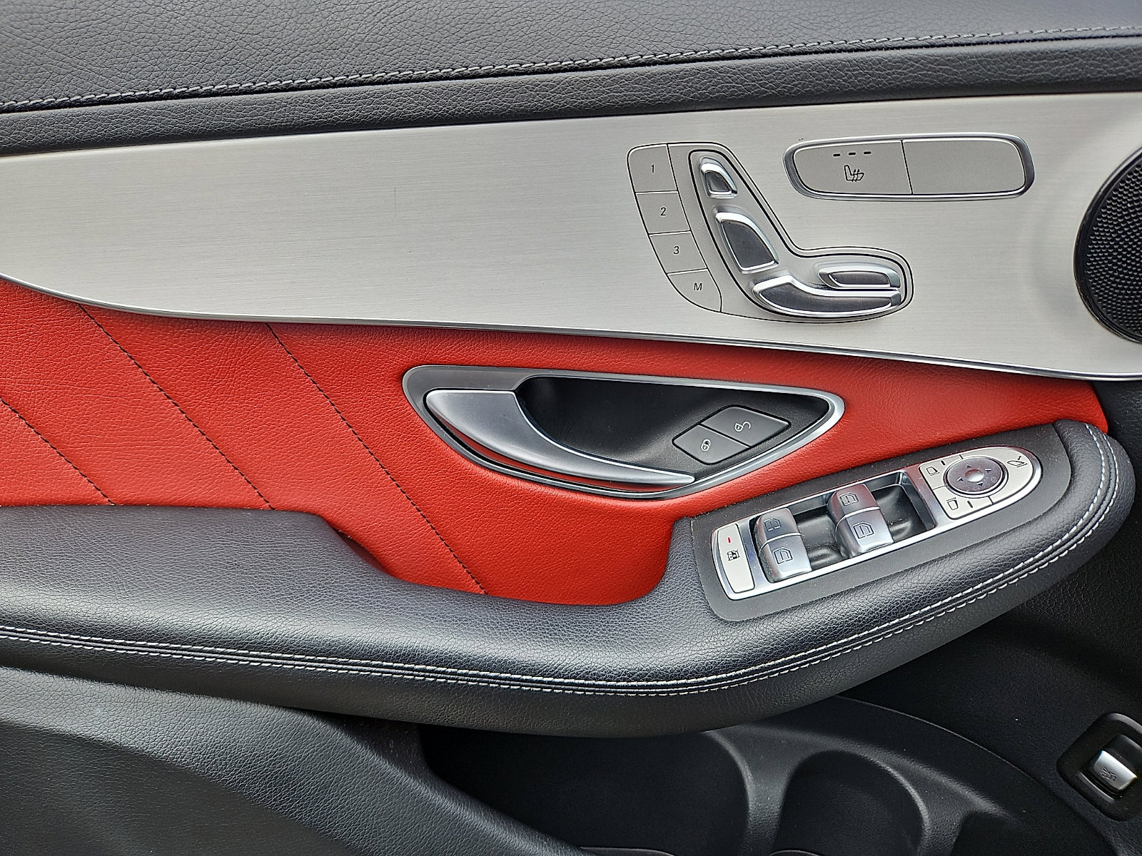 Used 2022 Mercedes-Benz GLC 43 AMG AMG GLC 43 image 12