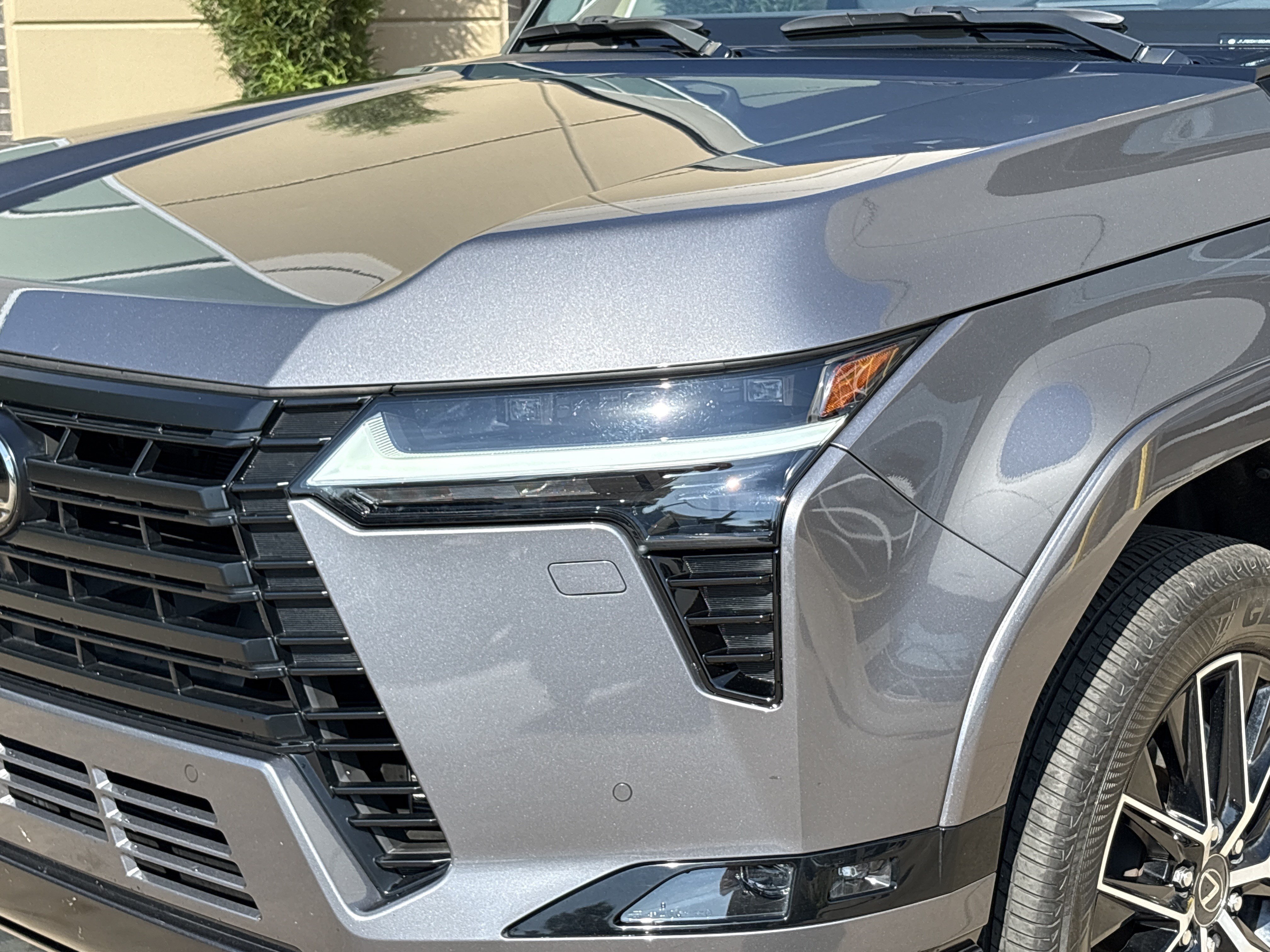 Used 2025 Lexus GX 550 w/ Cold Area Package AWD/4WD image 6