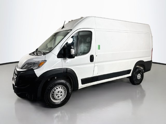 Used 2025 RAM ProMaster 2500 w/ Convenience Group FWD image 4
