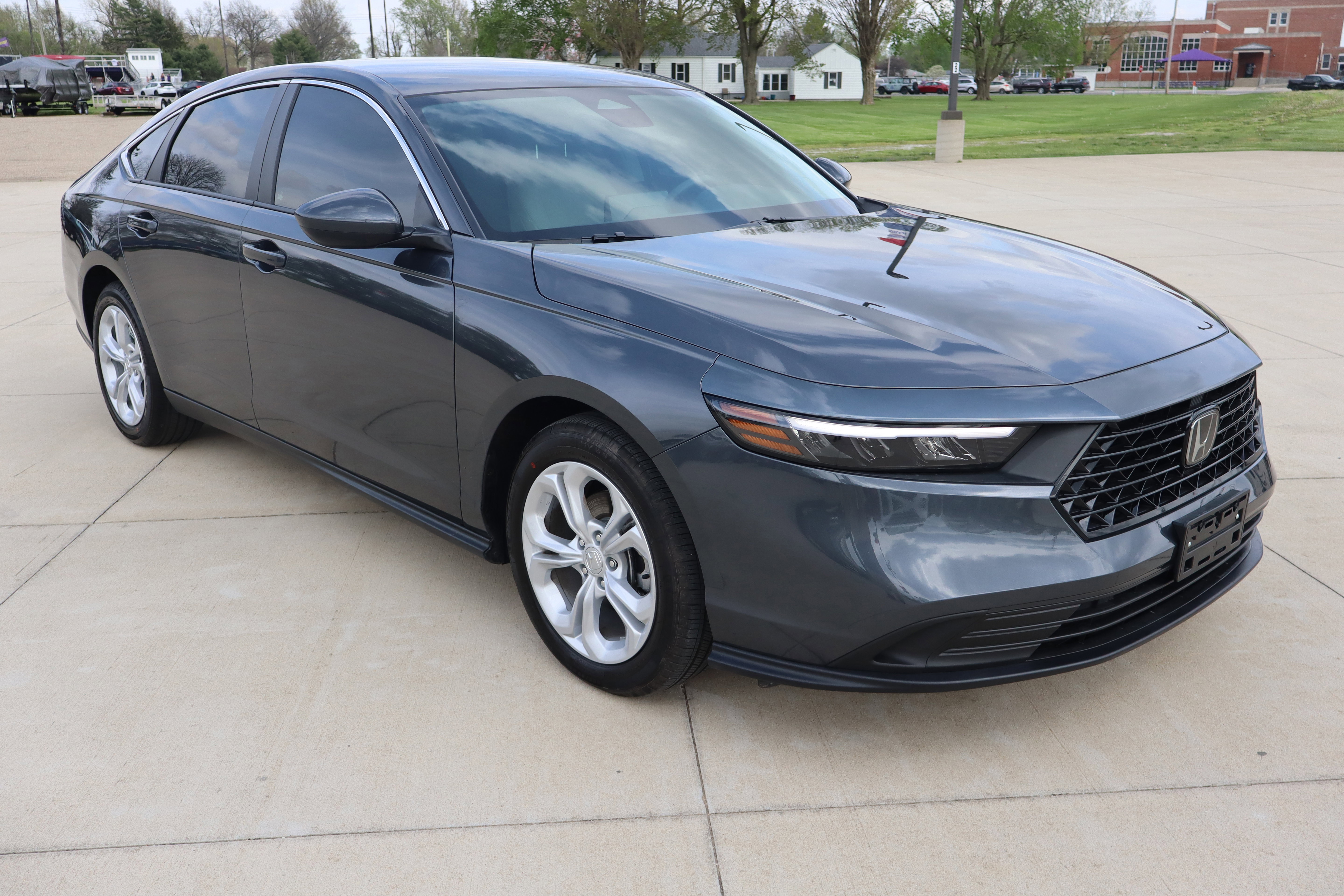 Used 2025 Honda Accord LX image 4