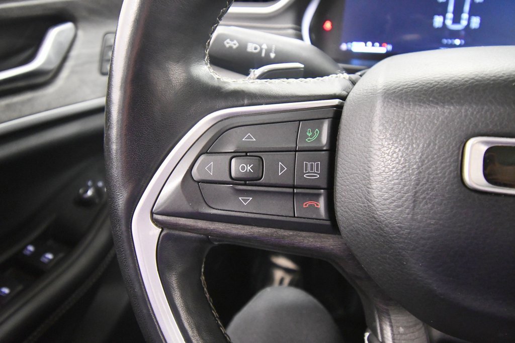 Used 2021 Jeep Grand Cherokee L Limited w/ Luxury Tech Group II image 21