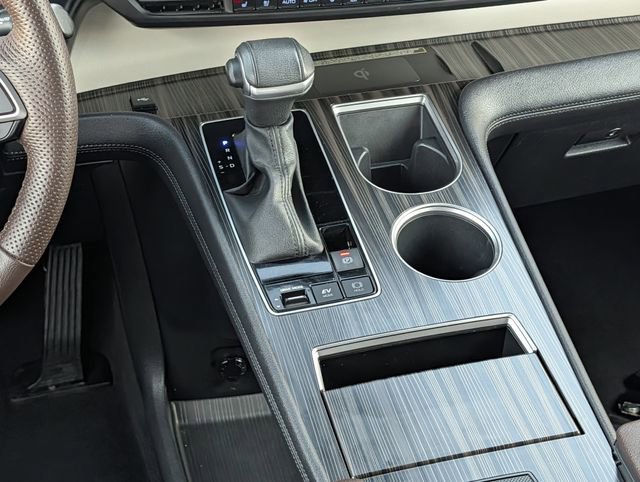 Used 2023 Toyota Sienna Platinum image 14