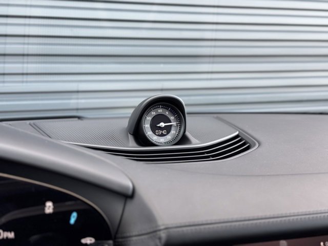 New 2025 Porsche Taycan 4S image 27