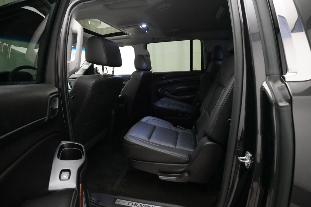 Used 2018 Chevrolet Suburban Premier image 16
