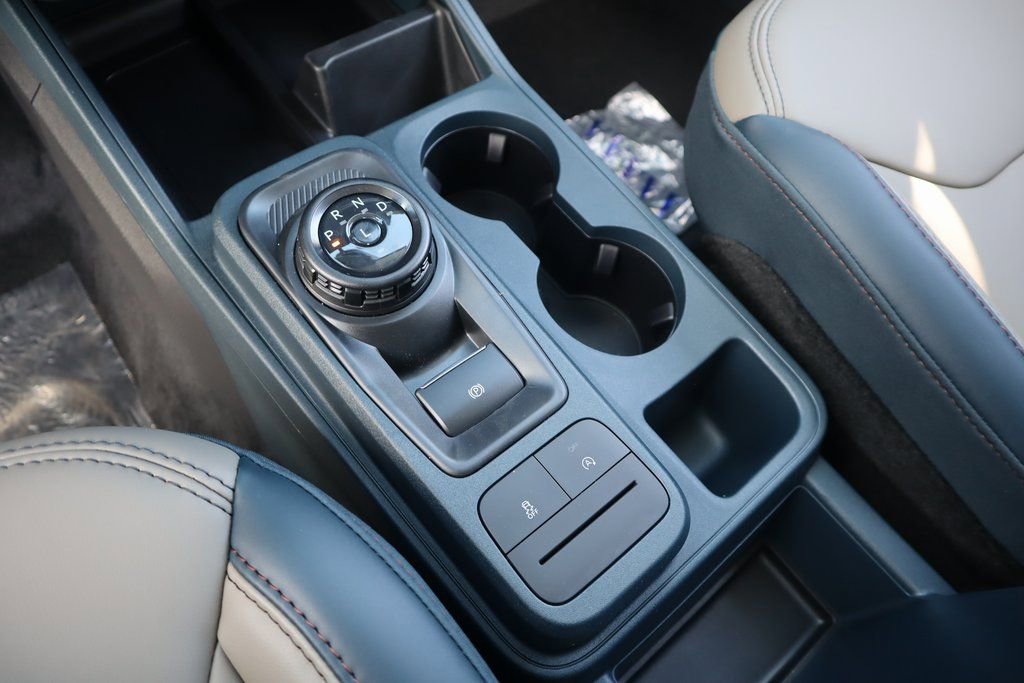 New 2026 Ford Maverick Lariat image 9