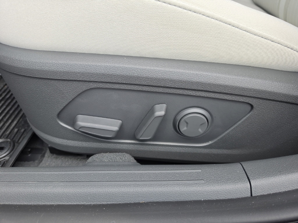 Used 2026 Hyundai Sonata SEL FWD image 21