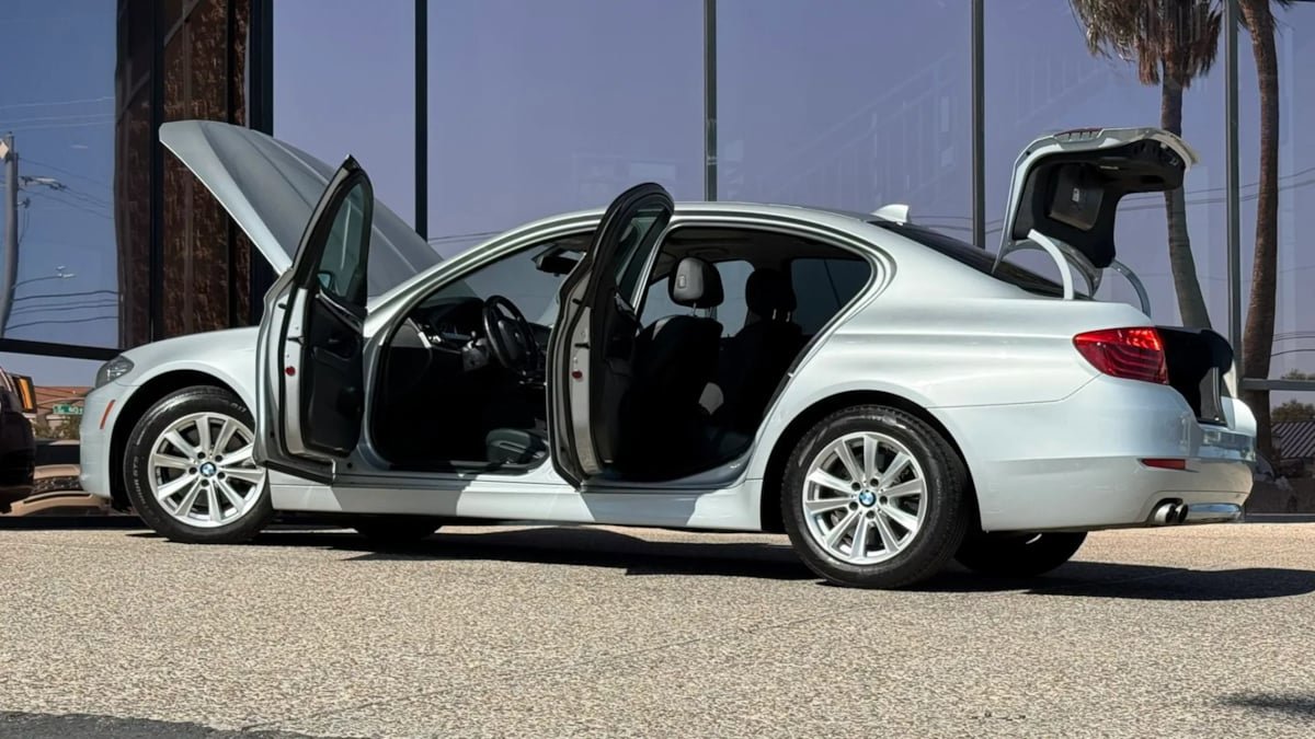 Used 2015 BMW 528i Sedan RWD image 29