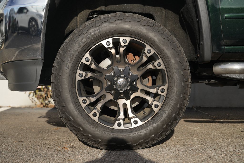 Used 2015 GMC Sierra 2500 SLE w/ SLE Preferred Package image 13