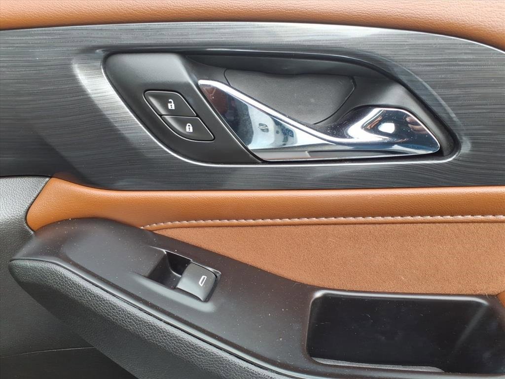 Used 2018 Chevrolet Traverse High Country image 11