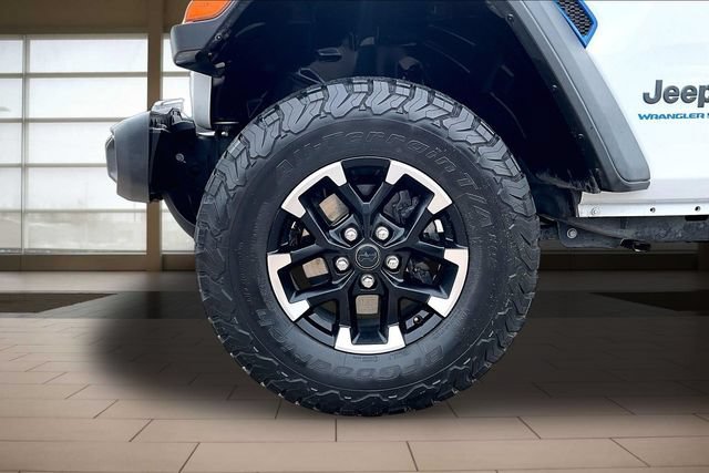 Used 2024 Jeep Wrangler Unlimited Rubicon 4xe AWD/4WD image 9