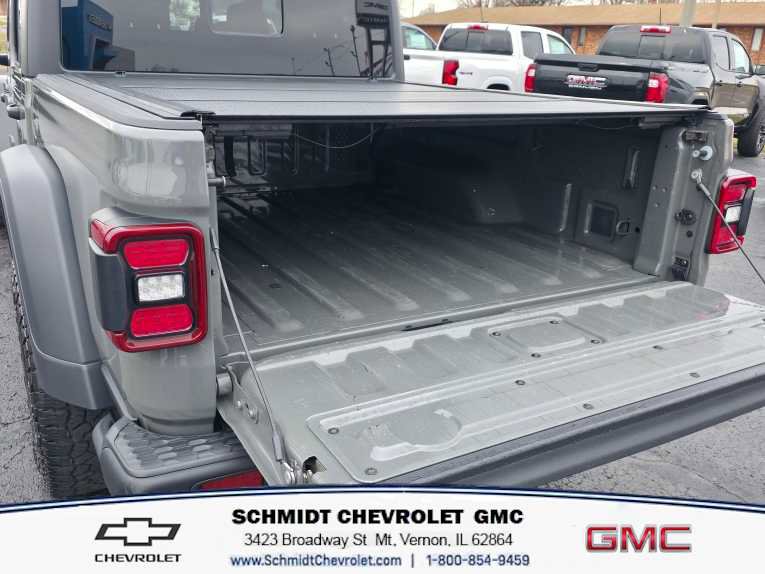 Used 2020 Jeep Gladiator Rubicon image 9