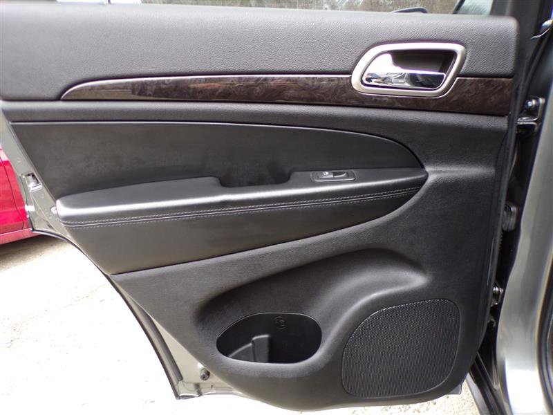 Used 2012 Jeep Grand Cherokee Laredo image 25