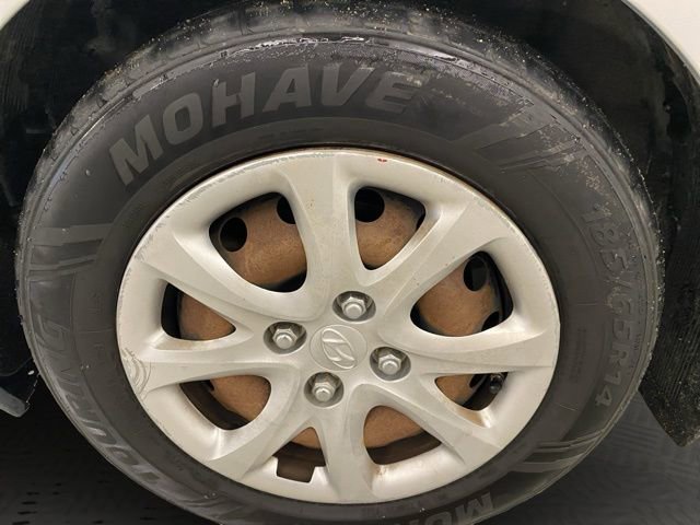 Used 2014 Hyundai Accent GLS image 29