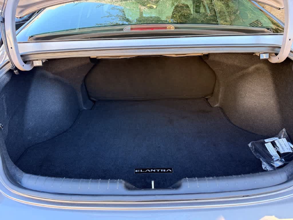 Used 2023 Hyundai Elantra SEL w/ Cargo Package FWD image 16