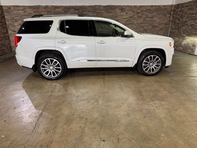 Used 2023 GMC Acadia Denali w/ Denali Ultimate Package AWD/4WD image 10