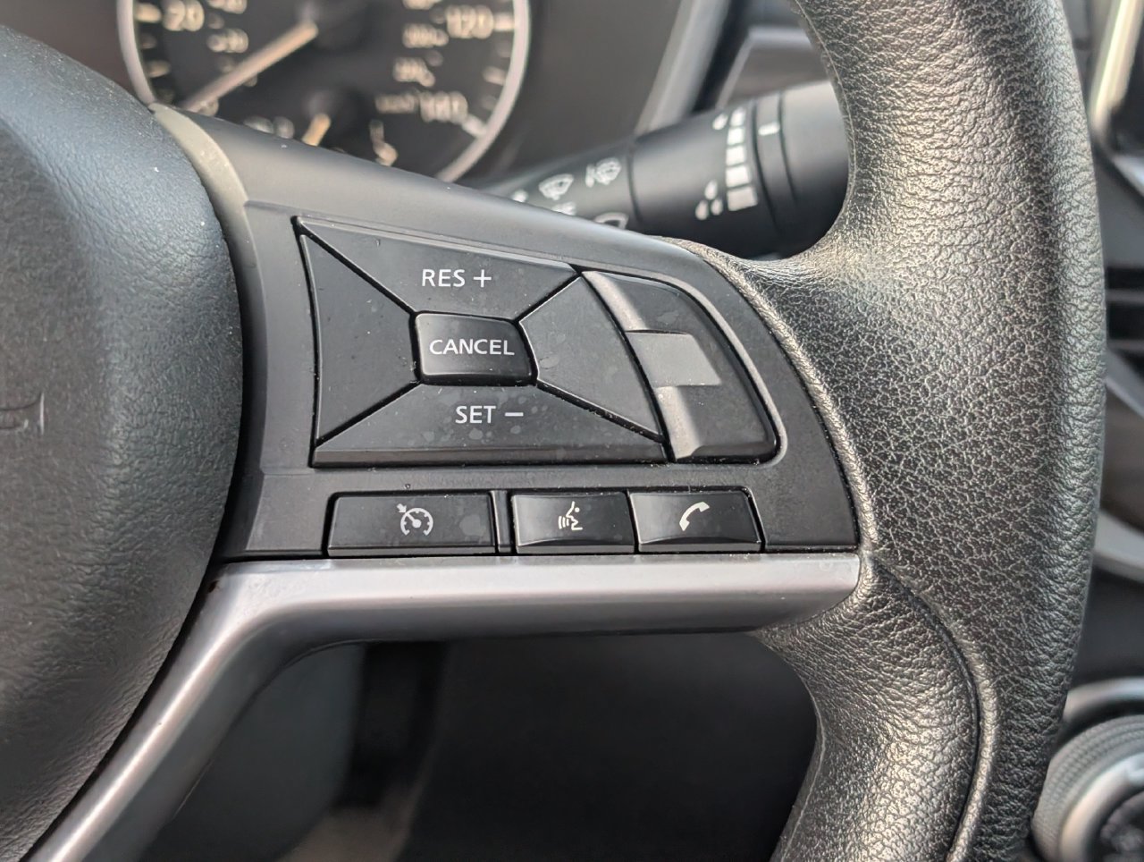 Certified 2025 Nissan Altima 2.5 SV FWD image 22