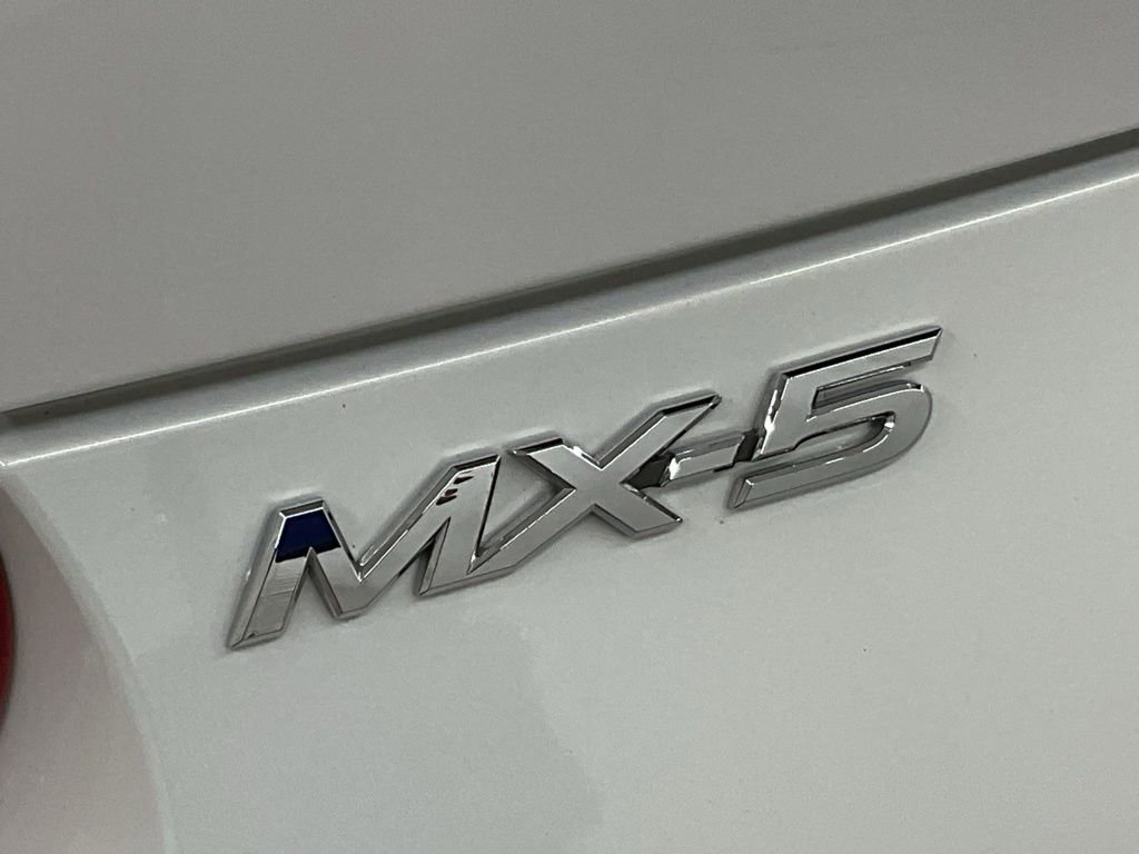 Used 2017 MAZDA MX-5 Miata RF Grand Touring image 23