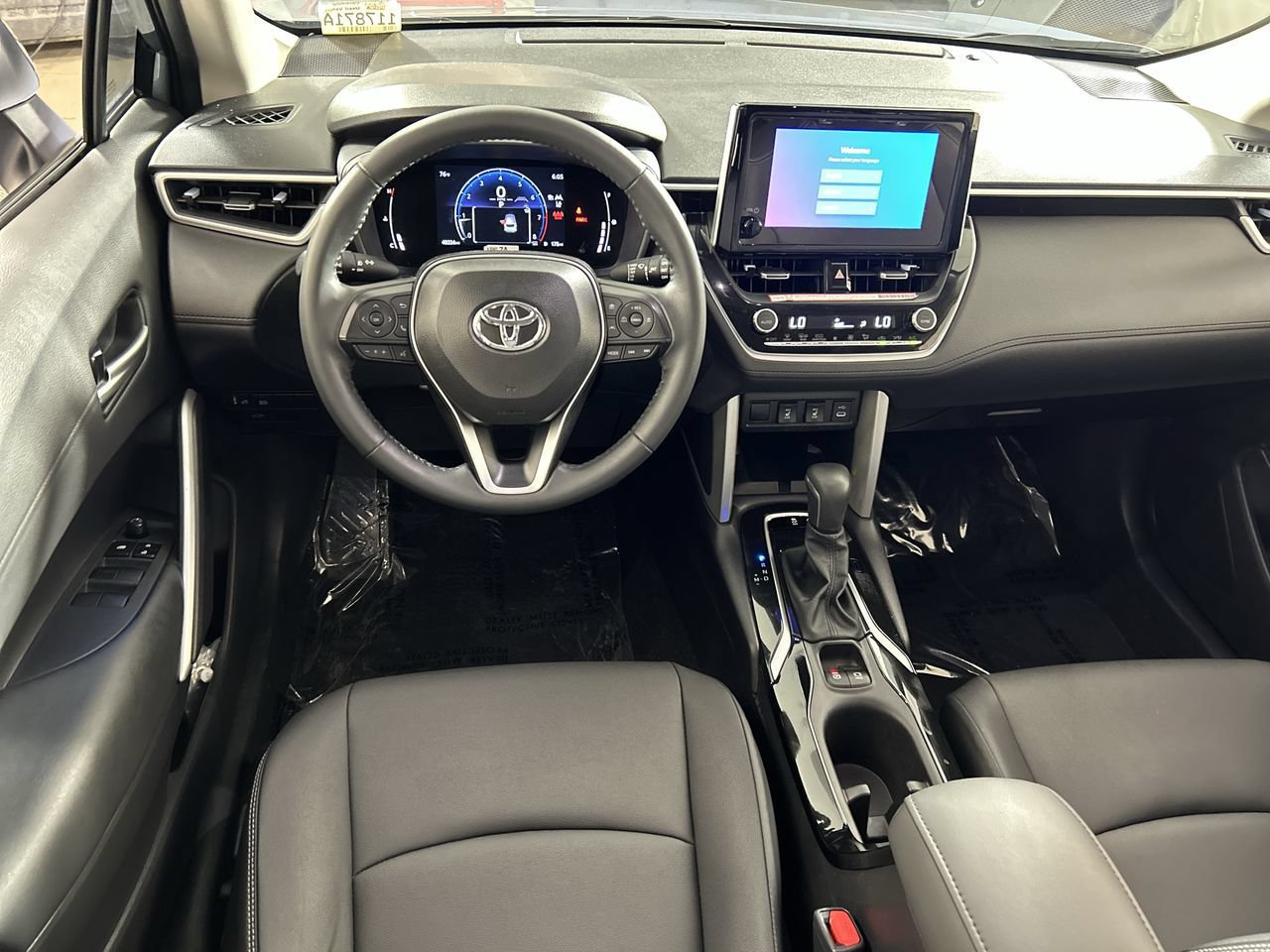 Used 2025 Toyota Corolla Cross XLE w/ Convenience Package FWD image 23