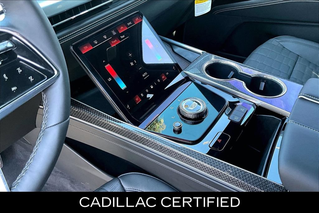 Used 2026 Cadillac Escalade ESV V w/ LPO, ONYX Package AWD/4WD image 15