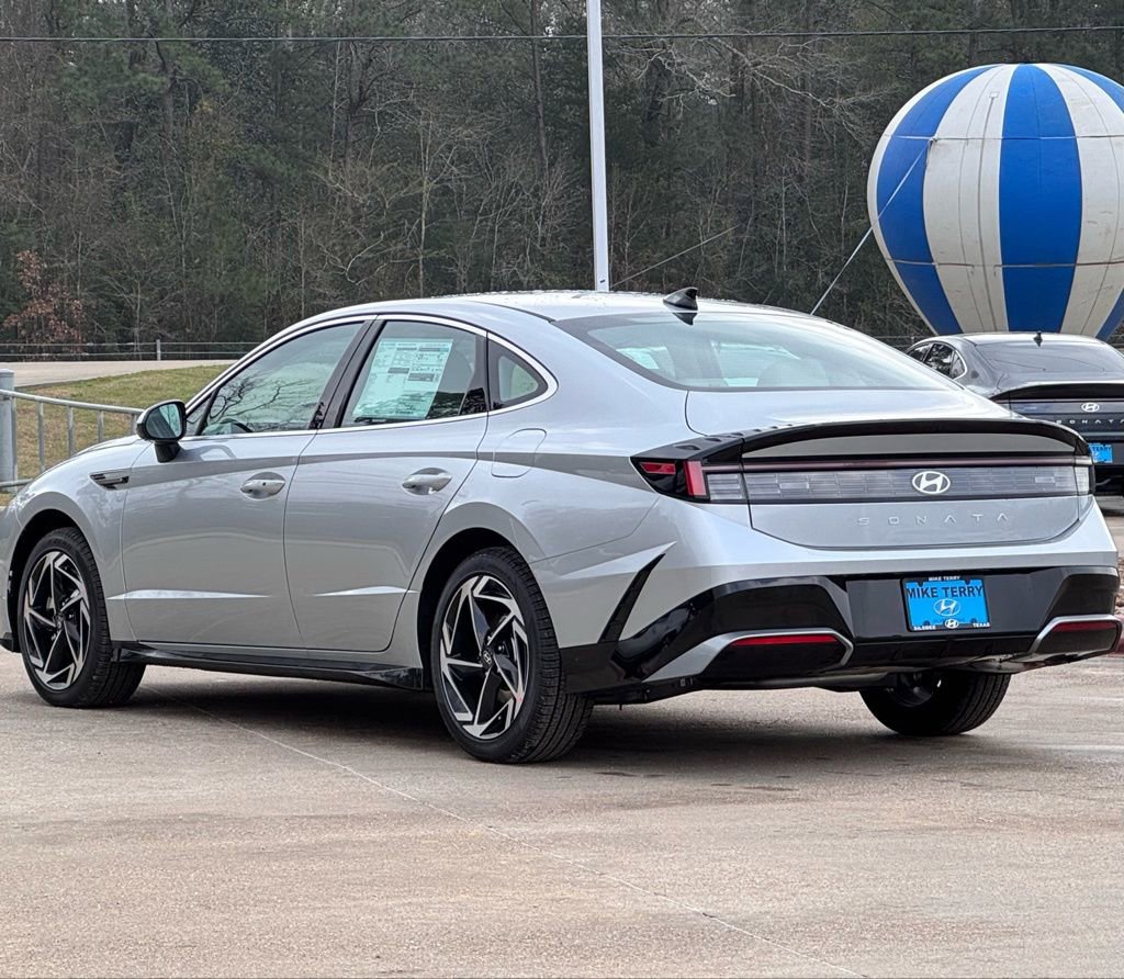 New 2026 Hyundai Sonata SEL FWD image 12