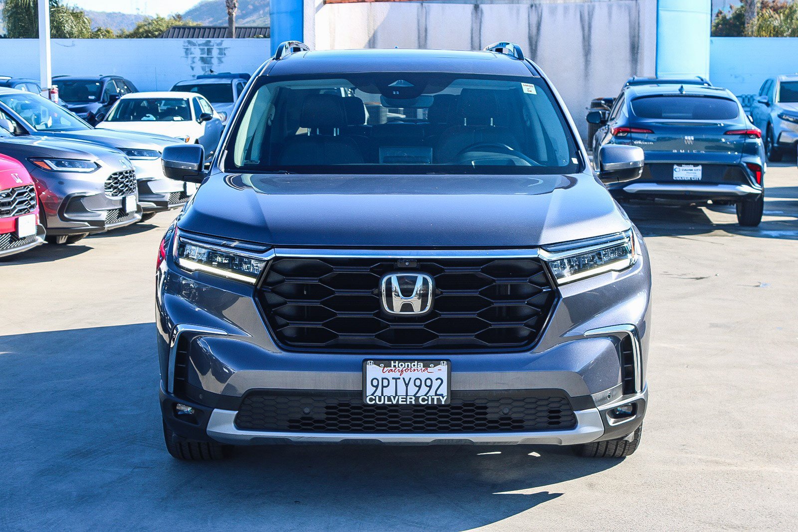 Used 2023 Honda Pilot Elite image 2