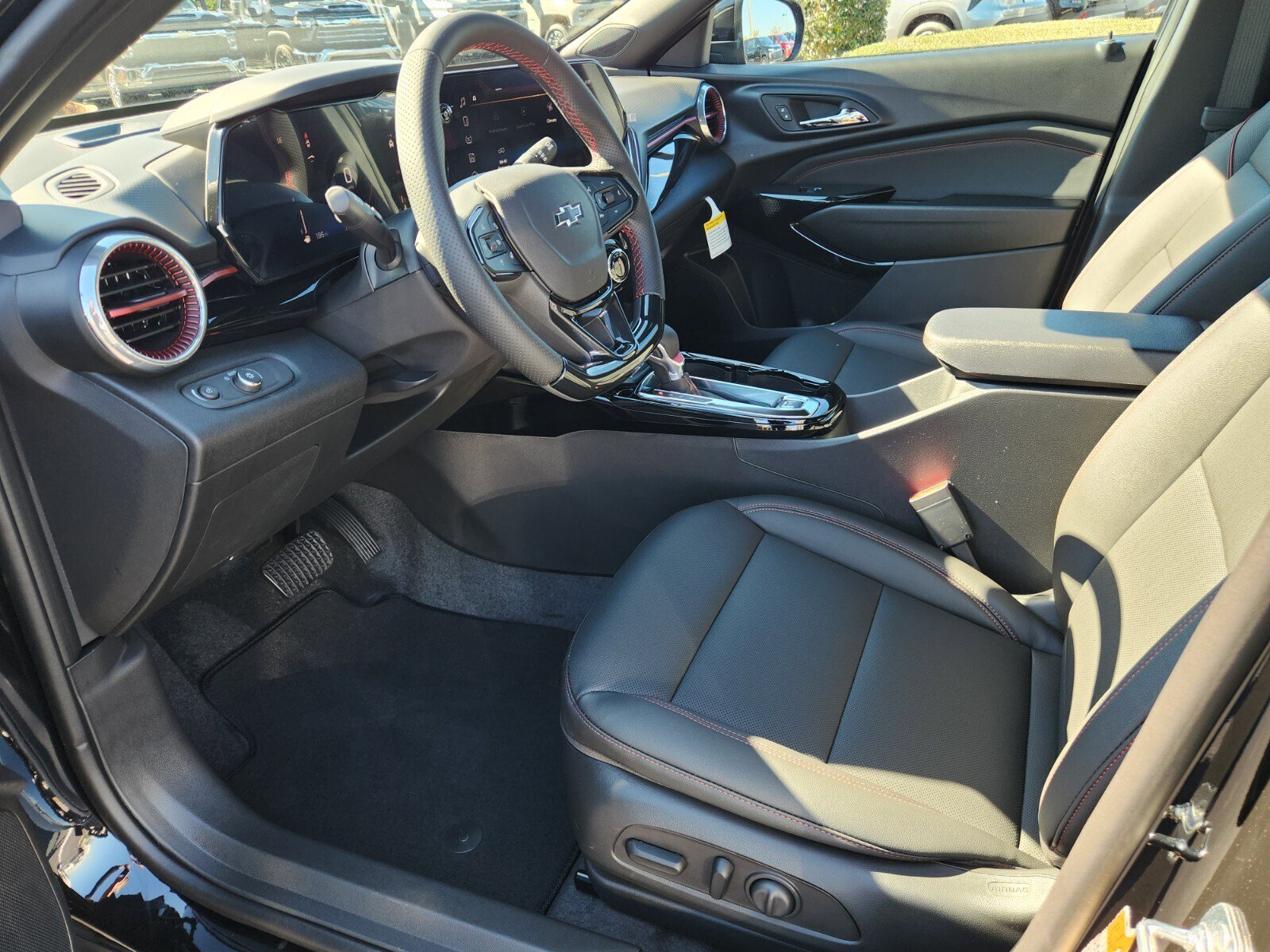 New 2026 Chevrolet Trax RS w/ Driver Confidence Package image 5