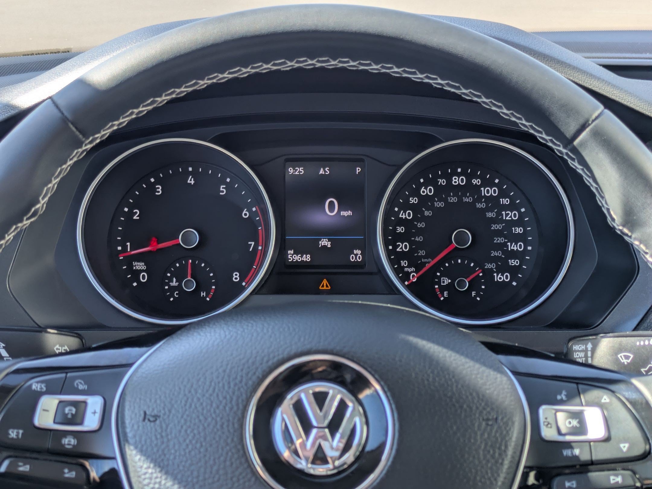 Used 2021 Volkswagen Tiguan SE w/ Panoramic Sunroof Package AWD/4WD image 24