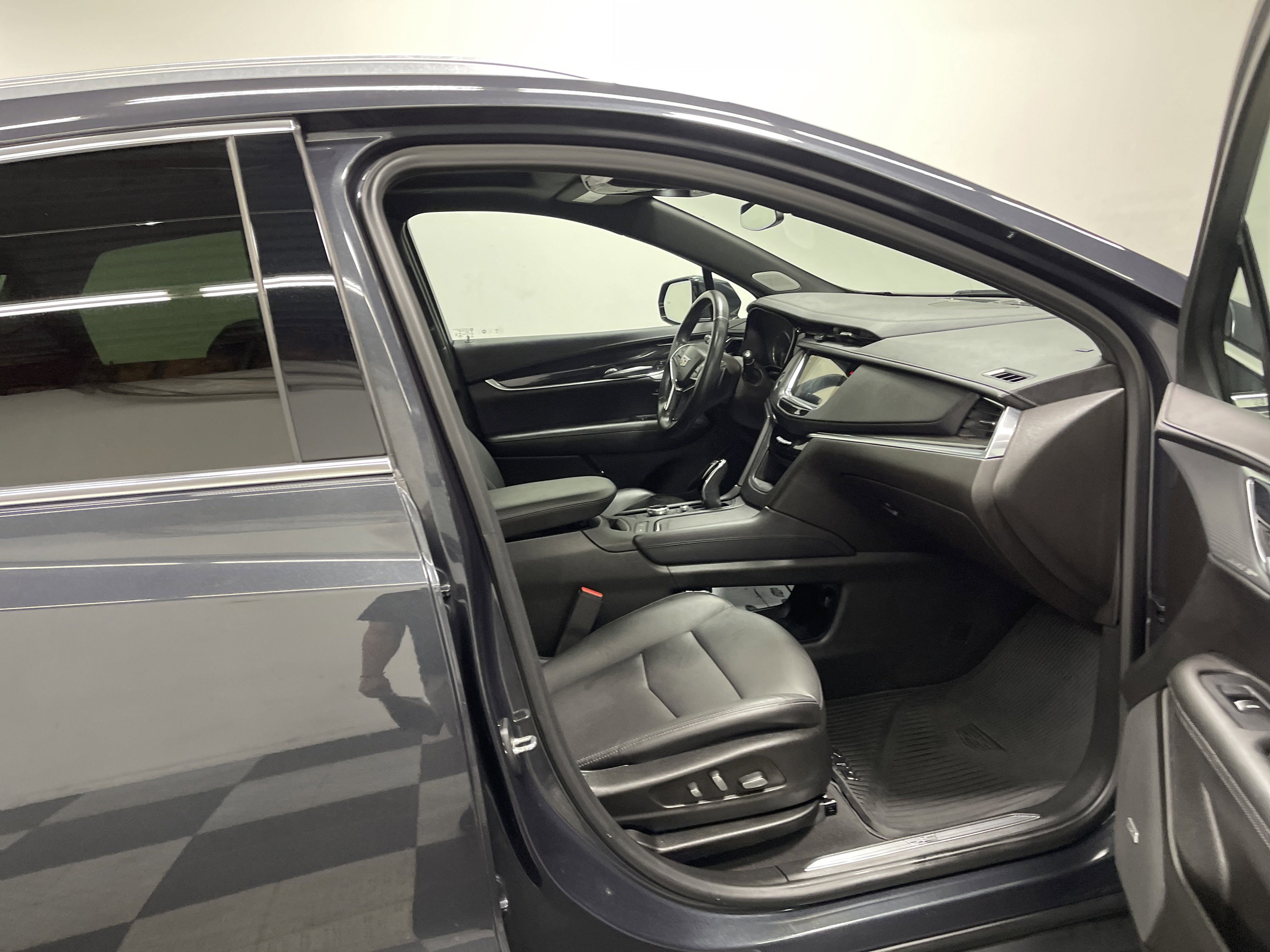 Used 2022 Cadillac XT5 Premium Luxury image 26