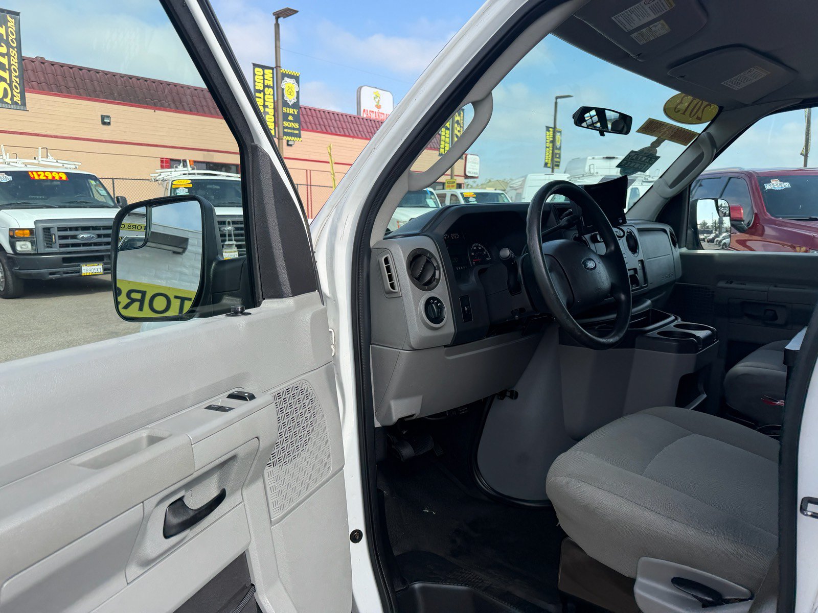 Used 2013 Ford E-150 and Econoline 150 w/ PWR Group RWD image 17
