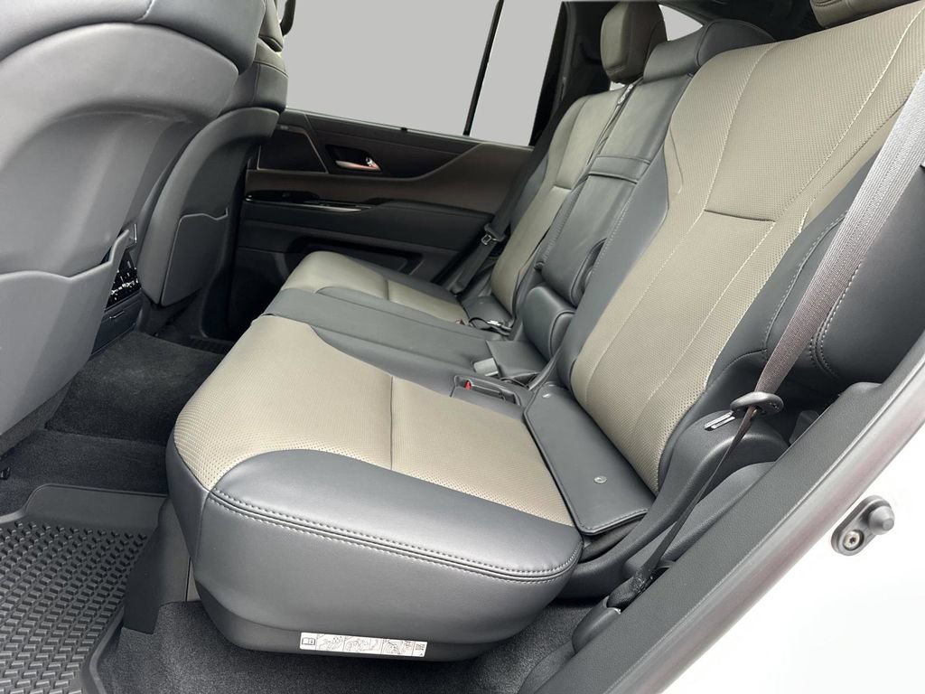 Used 2026 Lexus LX 700h Overtrail AWD/4WD image 23