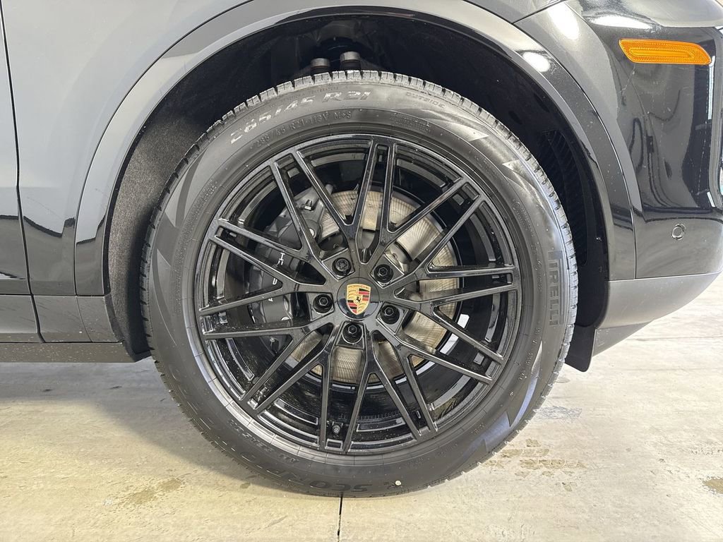 New 2026 Porsche Cayenne image 15
