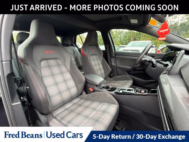 Used 2024 Volkswagen GTI SE FWD image 11