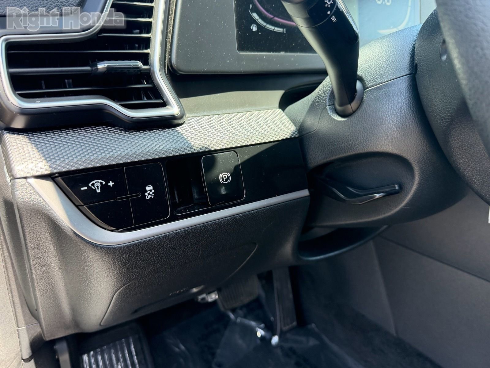 Used 2024 Kia Sportage LX AWD/4WD image 25