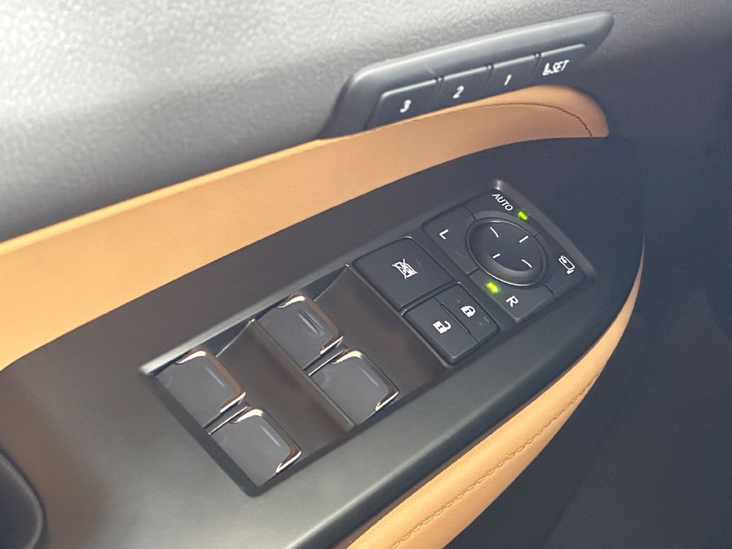 New 2026 Lexus NX 350 AWD w/ Accessory Package (2T) image 32